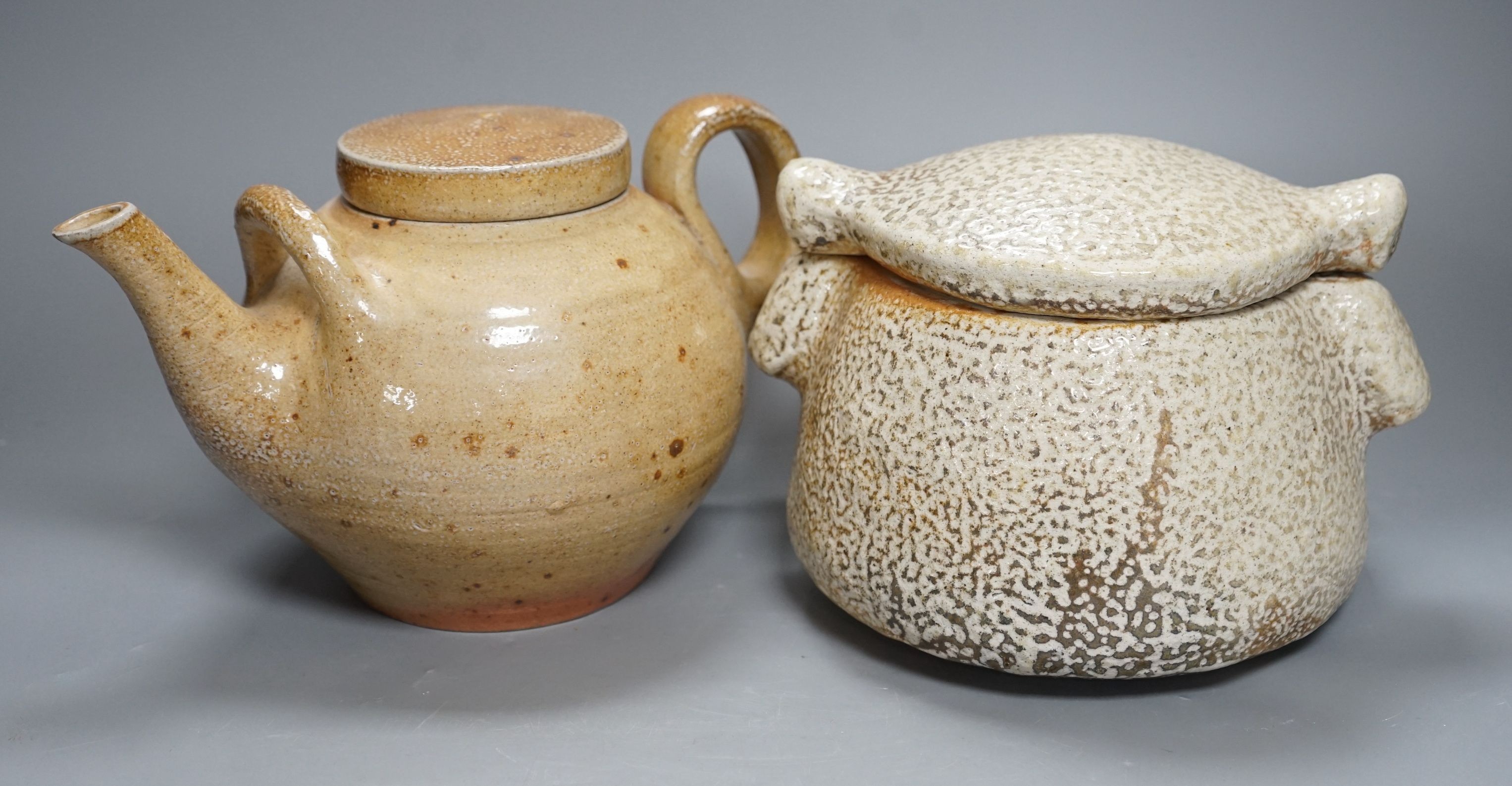 Sarah Walton (b.1945), a salt glaze stoneware teapot and cover and a similar jar and cover, tallest 16cm